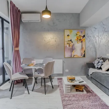 Center Haven: 1br In Union Plaza Building *