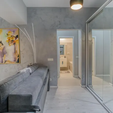 Center Haven: 1br In Union Plaza Building דירה בוקרשט
