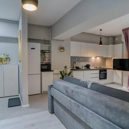 דירה Center Haven: 1br In Union Plaza Building בוקרשט