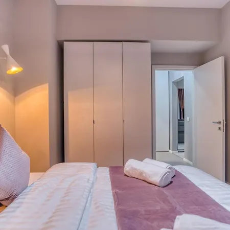 דירה Center Haven: 1br In Union Plaza Building